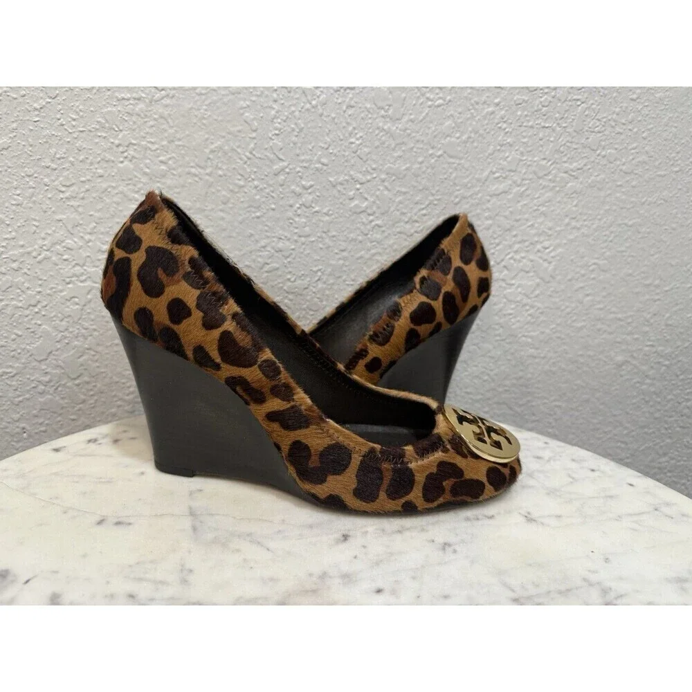 Tory Burch Calf Leather Sally Wedge Leopard Print Round Toe Heel  Sz 6 Maybe
